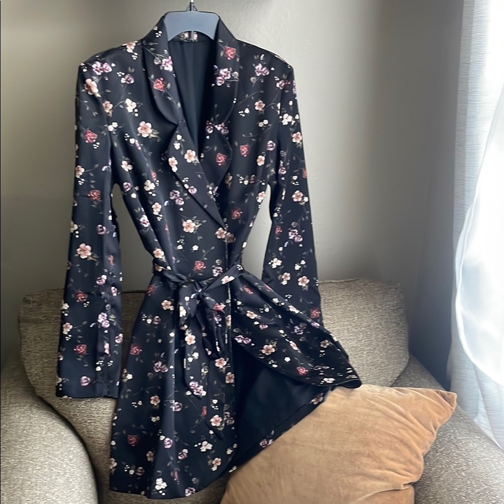 Floral Black Blazer